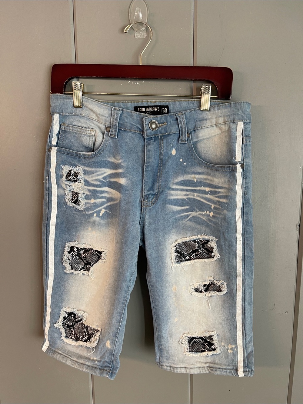 Road Narrows Shorts Jorts Distress Paint Splash Grunge Festival Snake Reptile